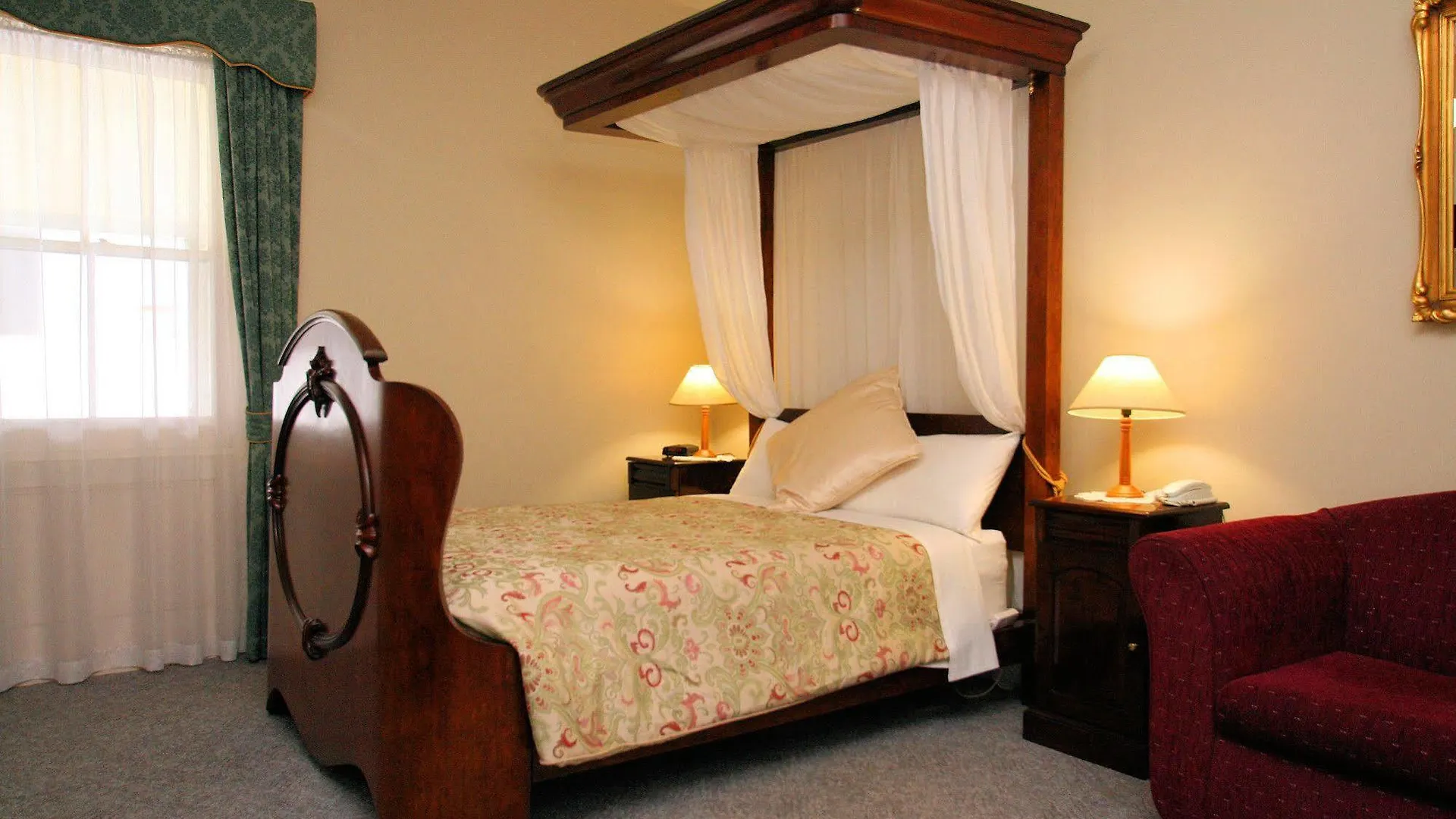 The Lodge On Elizabeth Hobart Bed & Breakfast